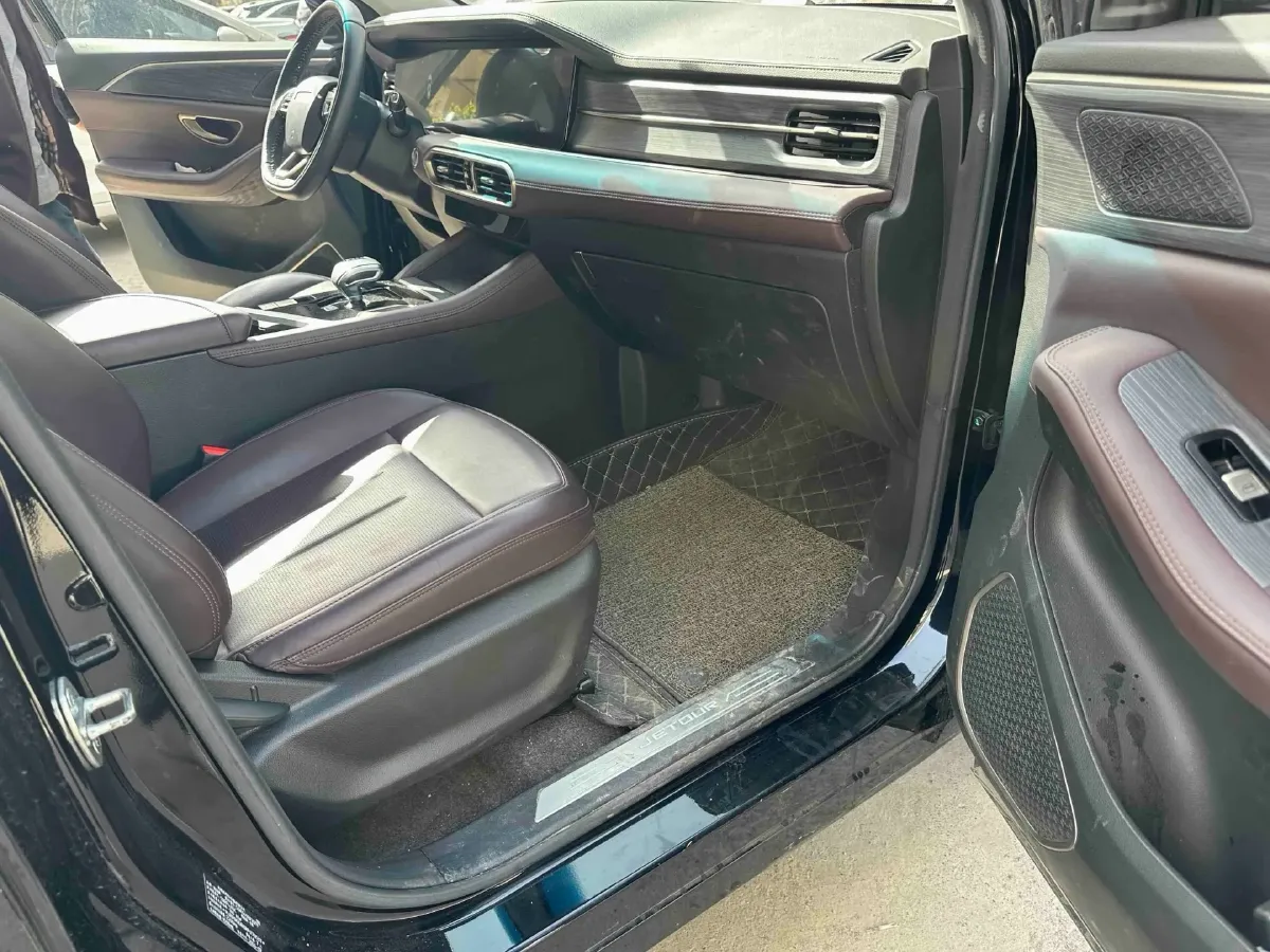 2024 Jetour X90 Plus 1.6T 197HP L4 7DCT,autocango,china used car exporter,china ev exporter,chinese used car exporter,chinese used ev exporter