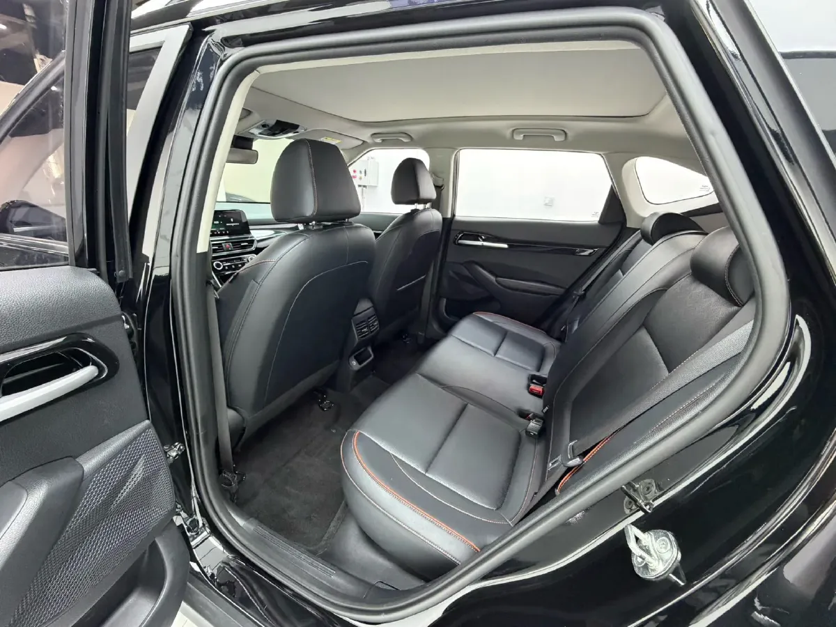 2023 Kia Seltos 1.5L 115HP L4 CVT,autocango,china used car exporter,china ev exporter,chinese used car exporter,chinese used ev exporter