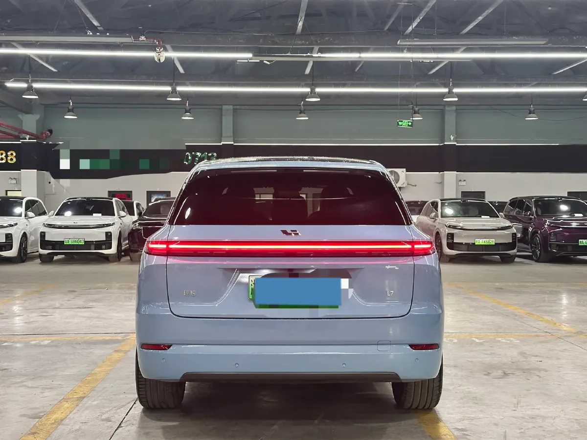 2025 Li L7 Range Extended 154HP REEV,autocango,china used car exporter,china ev exporter,chinese used car exporter,chinese used ev exporter