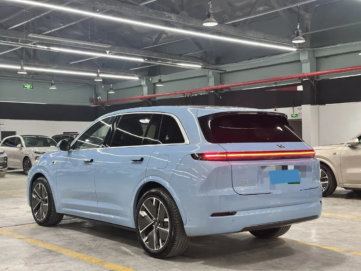 2025 Li L7 Range Extended 154HP REEV,autocango,china used car exporter,china ev exporter,chinese used car exporter,chinese used ev exporter