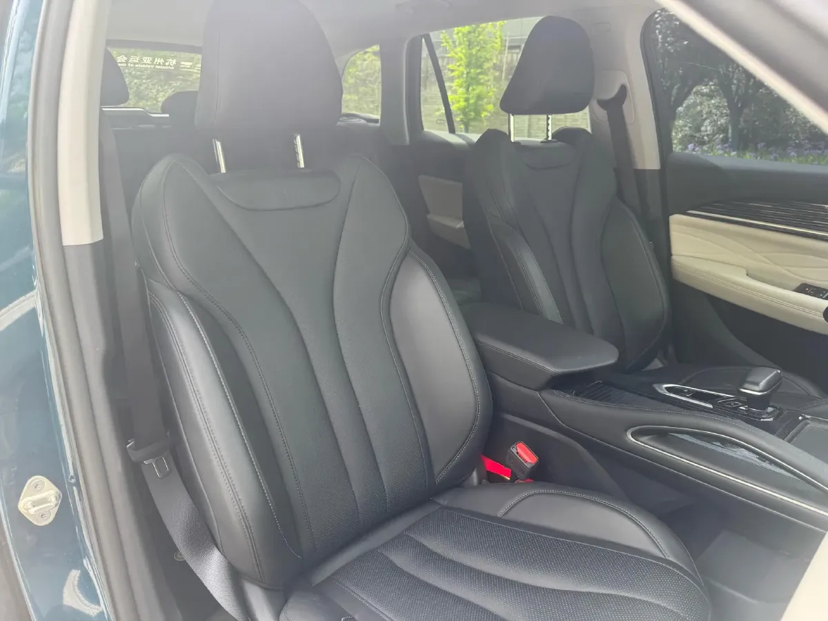 2023 Geely Monjaro 2.0T 238HP L4 8AT,autocango,china used car exporter,china ev exporter,chinese used car exporter,chinese used ev exporter