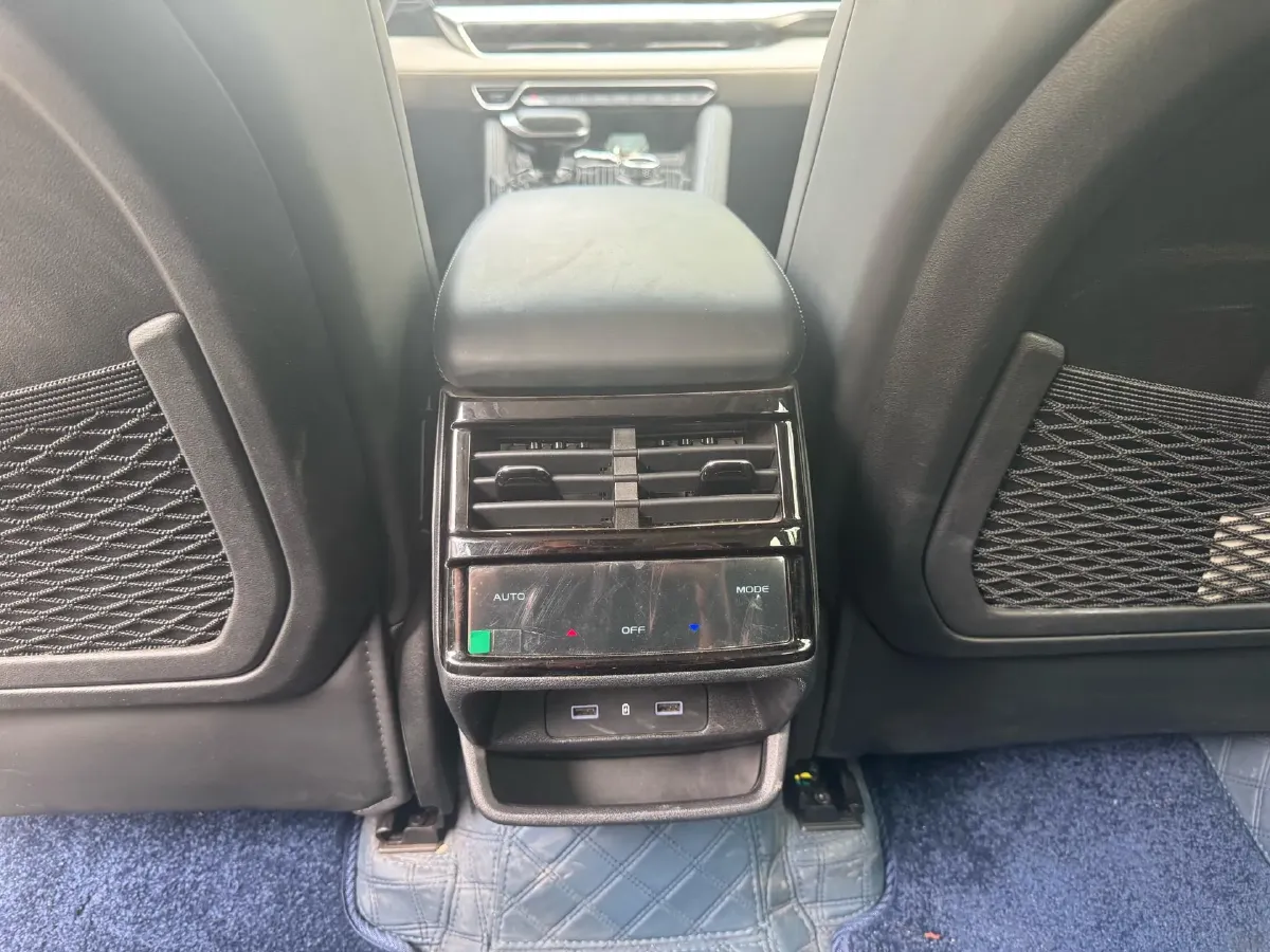 2023 Geely Monjaro 2.0T 238HP L4 8AT,autocango,china used car exporter,china ev exporter,chinese used car exporter,chinese used ev exporter