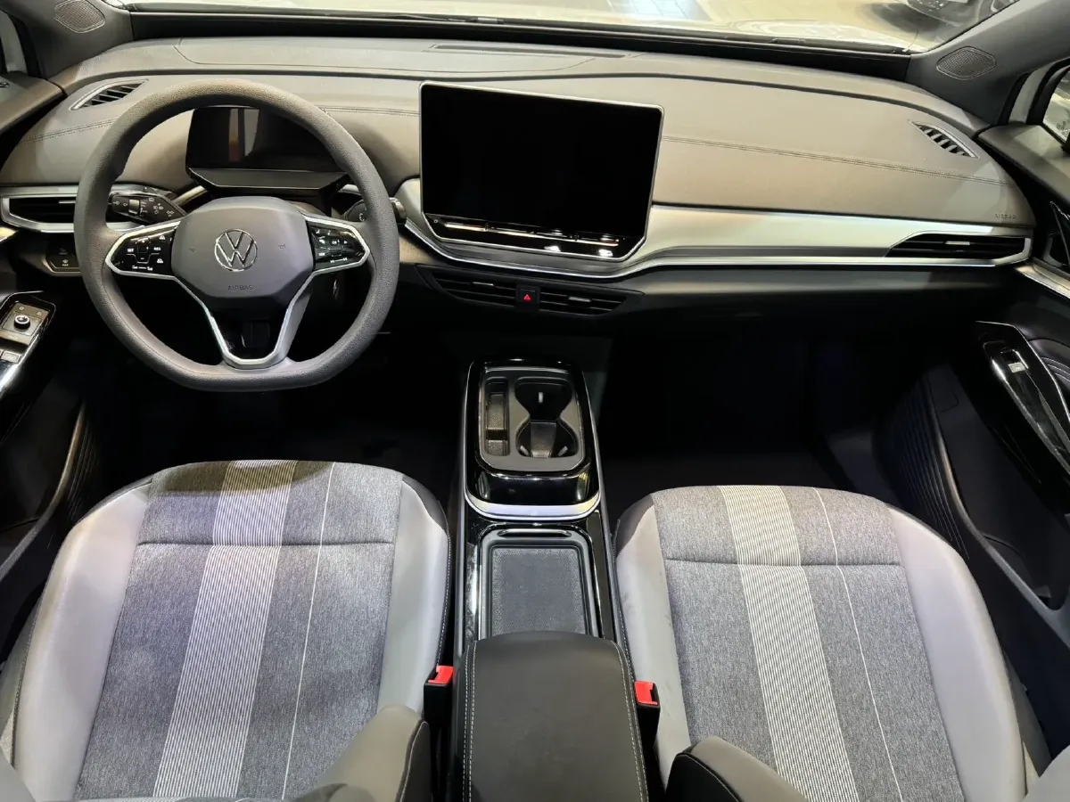 2025 Skoda Superb 2.0T 186HP L4 7DCT,autocango,china used car exporter,china ev exporter,chinese used car exporter,chinese used ev exporter