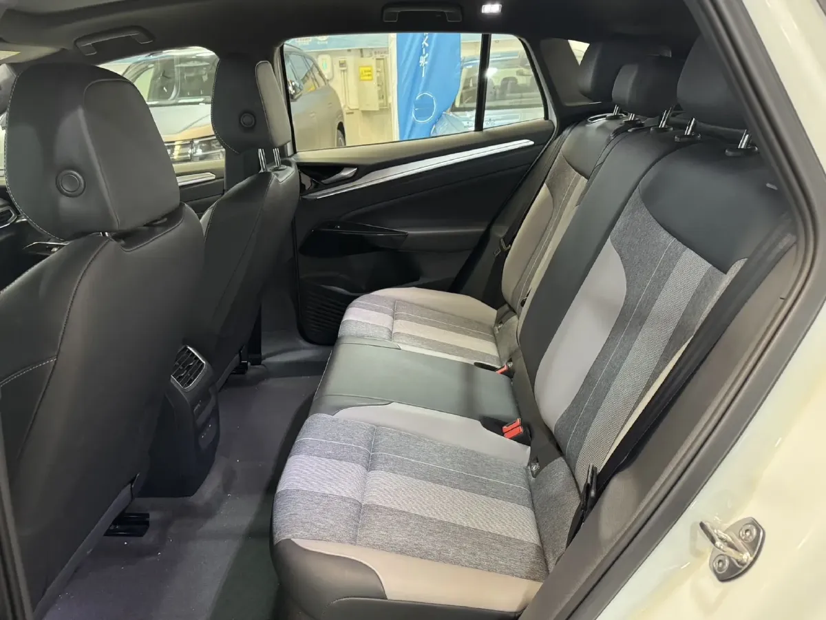 2025 Skoda Superb 2.0T 186HP L4 7DCT,autocango,china used car exporter,china ev exporter,chinese used car exporter,chinese used ev exporter