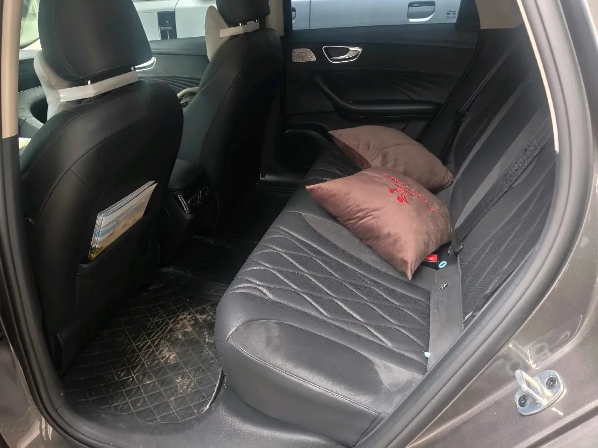 2023 Roewe D7 1.5L 112HP L4 1DHT PHEV 21.4KWH,autocango,china used car exporter,china ev exporter,chinese used car exporter,chinese used ev exporter