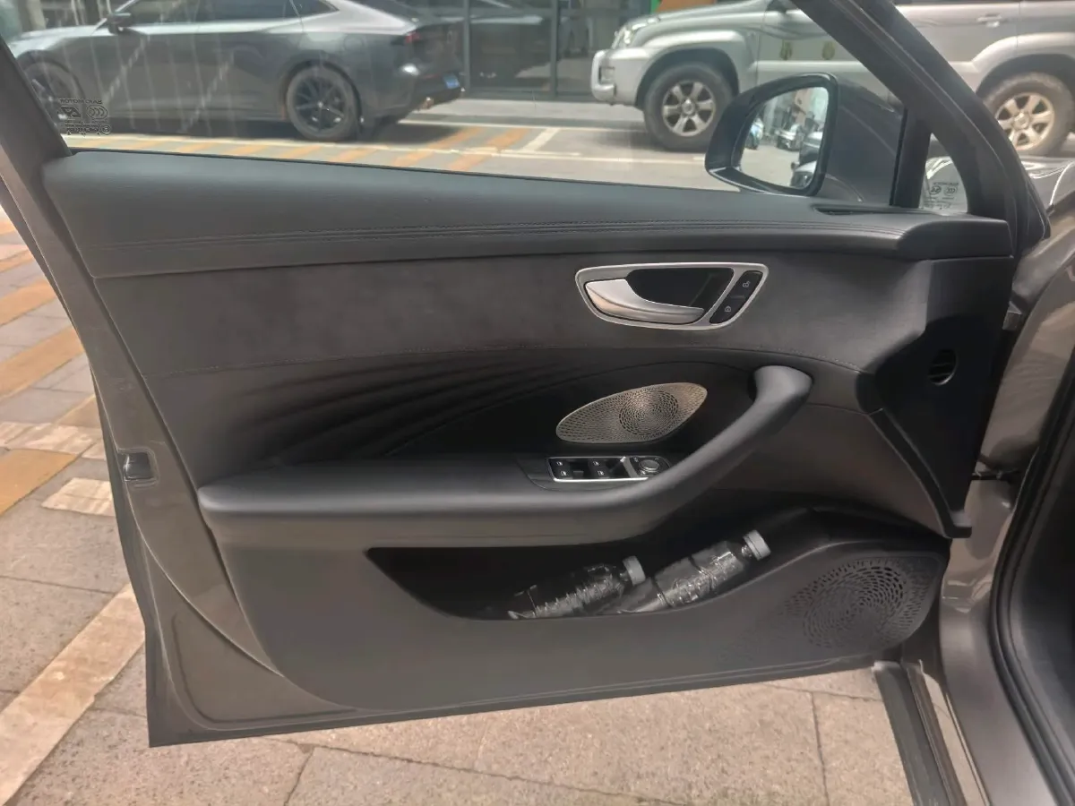 2023 Roewe D7 1.5L 112HP L4 1DHT PHEV 21.4KWH,autocango,china used car exporter,china ev exporter,chinese used car exporter,chinese used ev exporter