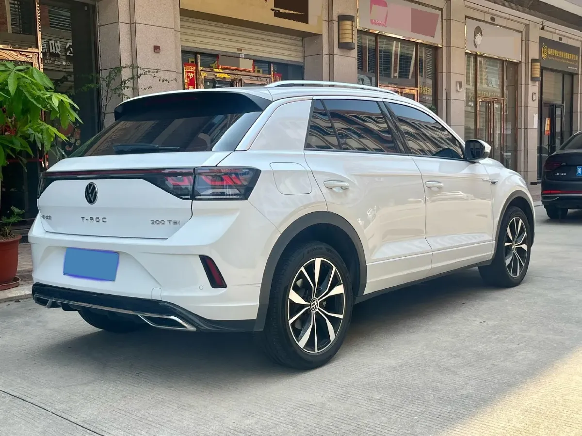 2023 Volkswagen T-Roc 1.5T 160HP L4 7DCT,autocango,china used car exporter,china ev exporter,chinese used car exporter,chinese used ev exporter