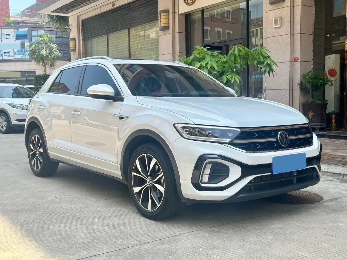 2023 Volkswagen T-Roc 1.5T 160HP L4 7DCT,autocango,china used car exporter,china ev exporter,chinese used car exporter,chinese used ev exporter