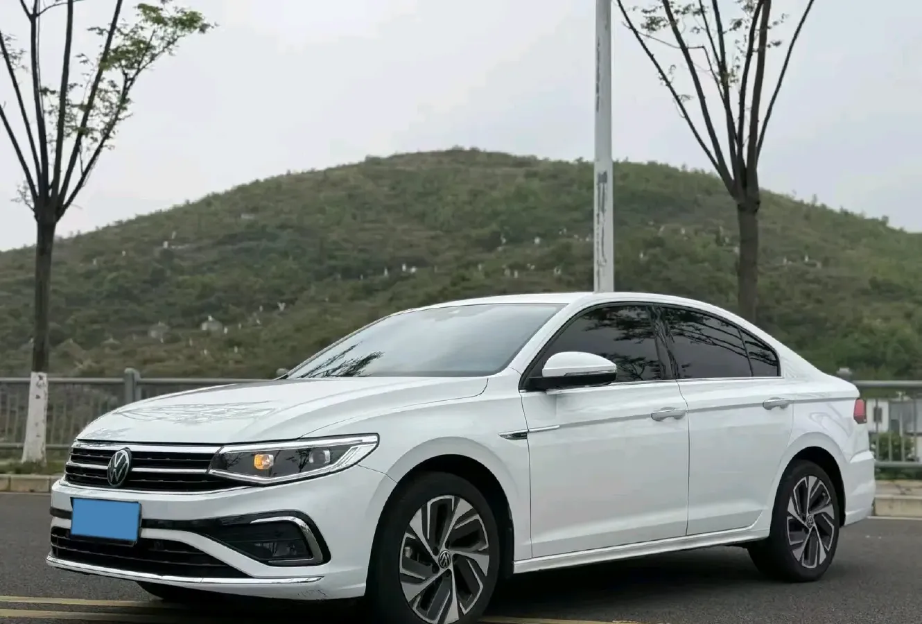 2024 Volkswagen Bora 1.5T 160HP L4 7DCT,autocango,china used car exporter,china ev exporter,chinese used car exporter,chinese used ev exporter