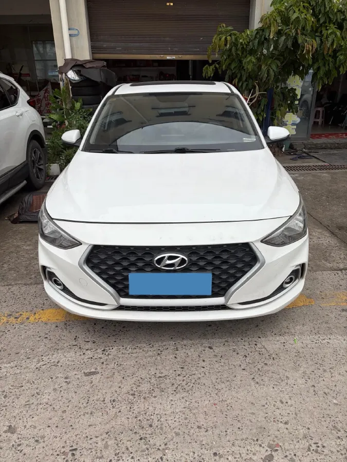 2017 Hyundai Celesta 1.6L 123HP L4 6AT,autocango,china used car exporter,china ev exporter,chinese used car exporter,chinese used ev exporter