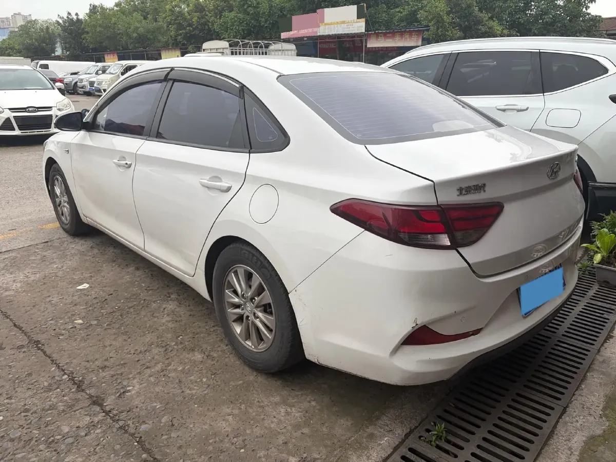 2017 Hyundai Celesta 1.6L 123HP L4 6AT,autocango,china used car exporter,china ev exporter,chinese used car exporter,chinese used ev exporter