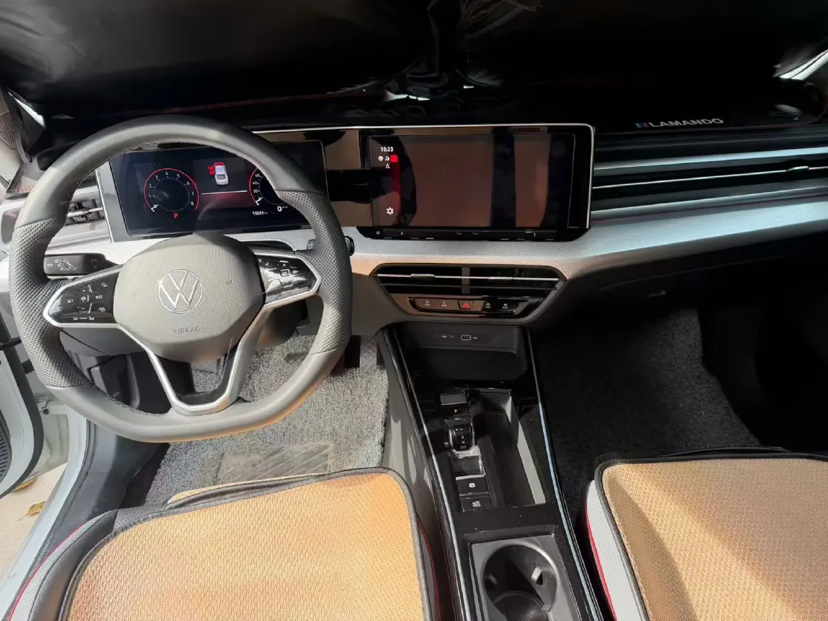 2024 Volkswagen Lamando 1.4T 150HP L4 7DCT,autocango,china used car exporter,china ev exporter,chinese used car exporter,chinese used ev exporter