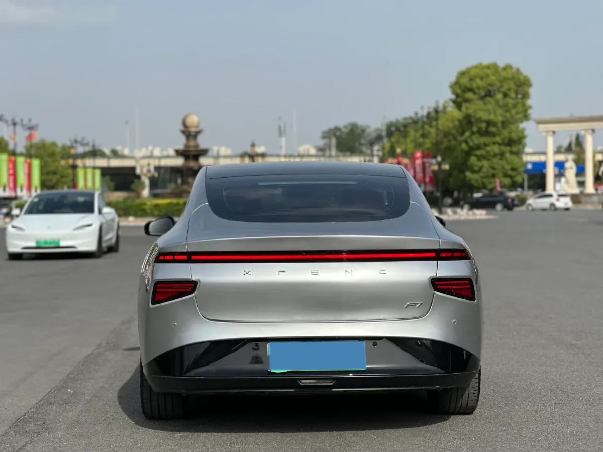 2022 Xpeng P7 BEV 60.2KWH,autocango,china used car exporter,china ev exporter,chinese used car exporter,chinese used ev exporter