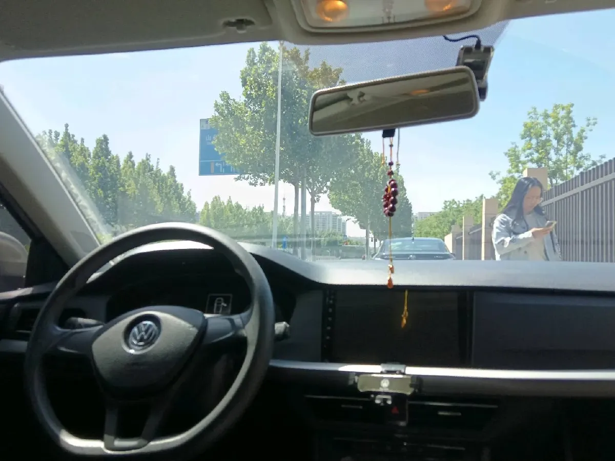 2018 Landwind XiaoYao 1.5T 163HP L4 CVT,autocango,china used car exporter,china ev exporter,chinese used car exporter,chinese used ev exporter