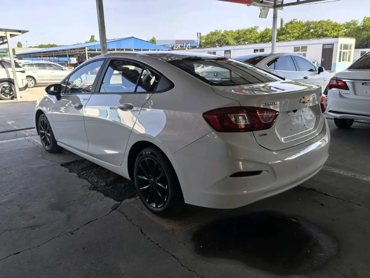 2018 Chevrolet Cruze 1.5L 114HP L4 6AT,autocango,china used car exporter,china ev exporter,chinese used car exporter,chinese used ev exporter