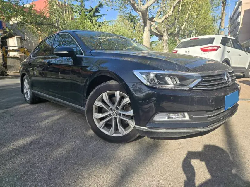 2019 Volkswagen Magotan 2.0T 186HP L4 7DCT,autocango,china used car exporter,china ev exporter,chinese used car exporter,chinese used ev exporter