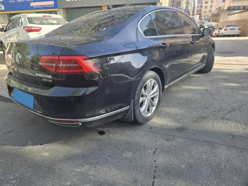 2019 Volkswagen Magotan 2.0T 186HP L4 7DCT,autocango,china used car exporter,china ev exporter,chinese used car exporter,chinese used ev exporter