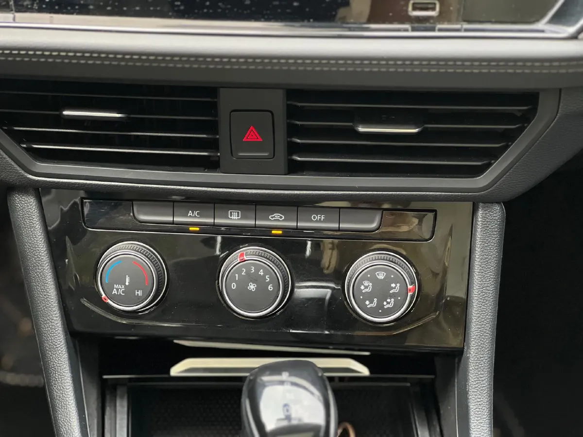 2021 Volkswagen Sagitar 1.4T 150HP L4 7DCT,autocango,china used car exporter,china ev exporter,chinese used car exporter,chinese used ev exporter