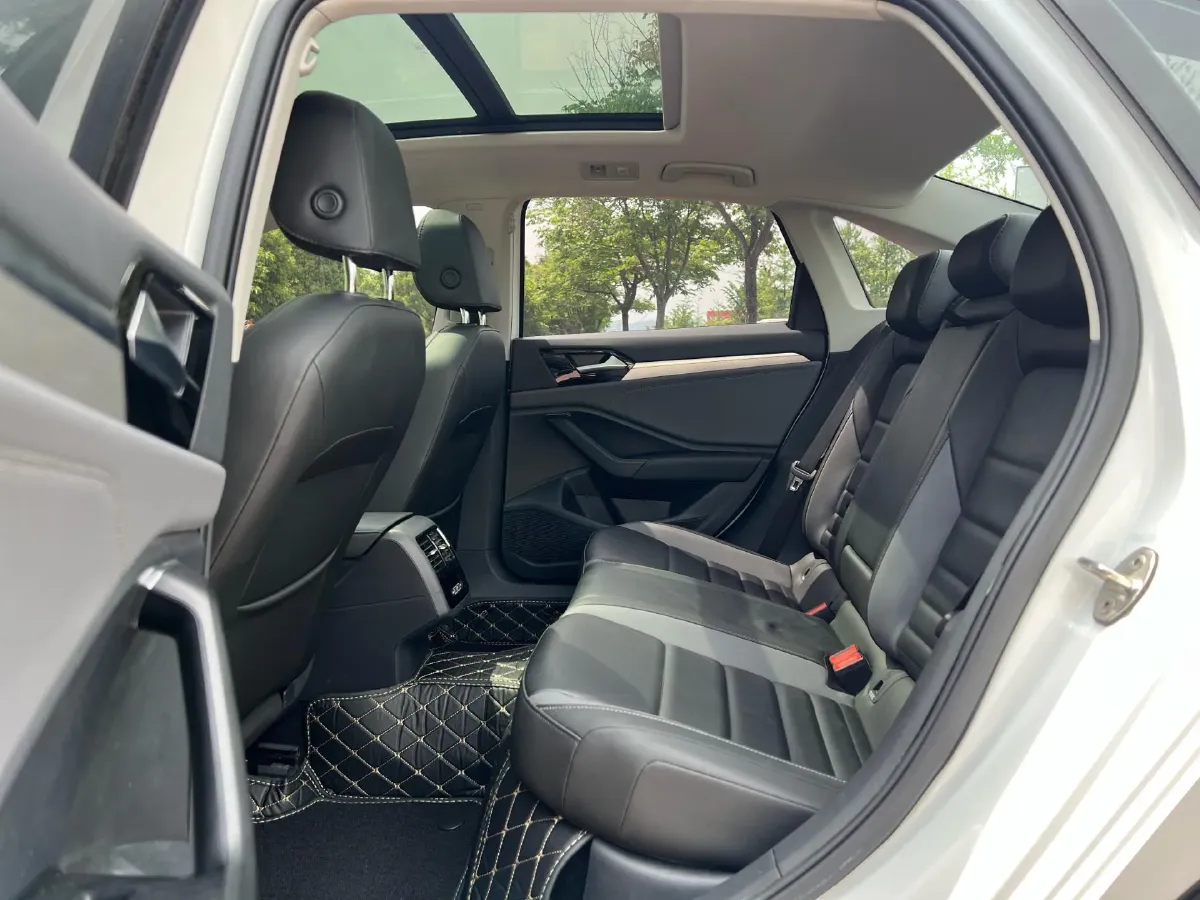 2021 Volkswagen Sagitar 1.4T 150HP L4 7DCT,autocango,china used car exporter,china ev exporter,chinese used car exporter,chinese used ev exporter