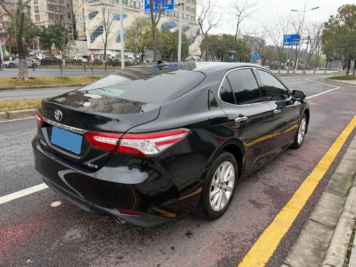 2021 Toyota Camry 2.0L 178HP L4 CVT,autocango,china used car exporter,china ev exporter,chinese used car exporter,chinese used ev exporter