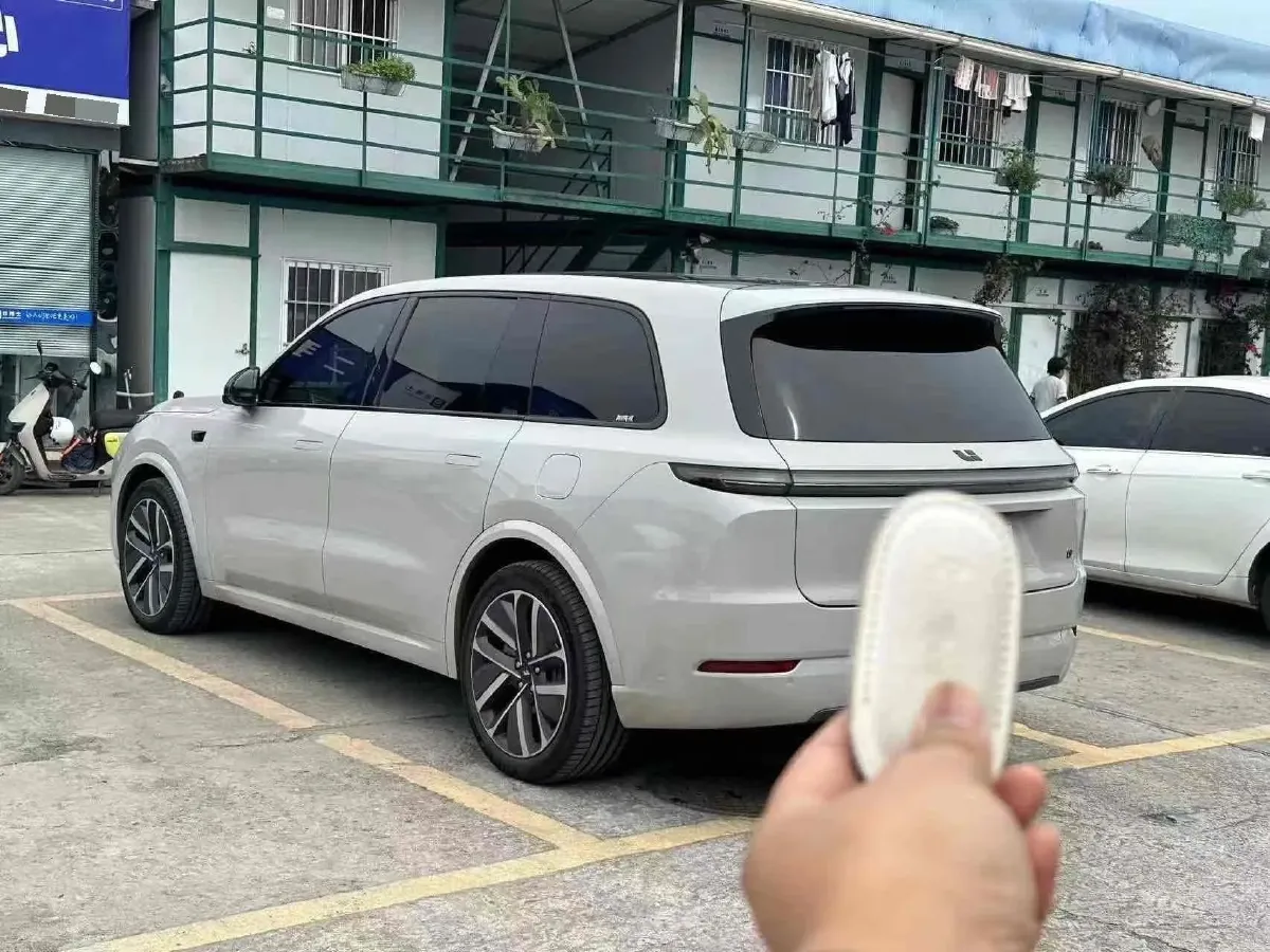 2022 Li L9 Range Extended 154HP REEV 42.6KWH,autocango,china used car exporter,china ev exporter,chinese used car exporter,chinese used ev exporter