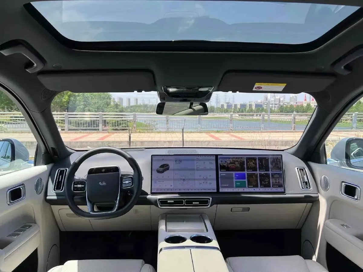 2022 Li L9 Range Extended 154HP REEV 42.6KWH,autocango,china used car exporter,china ev exporter,chinese used car exporter,chinese used ev exporter