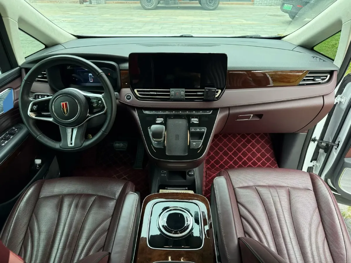 2023 HongQi HQ9 2.0T 252HP L4 8AT,autocango,china used car exporter,china ev exporter,chinese used car exporter,chinese used ev exporter