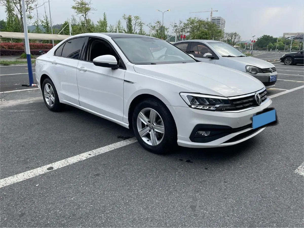 2019 Volkswagen T-Cross 1.4T 150HP L4 7DCT,autocango,china used car exporter,china ev exporter,chinese used car exporter,chinese used ev exporter
