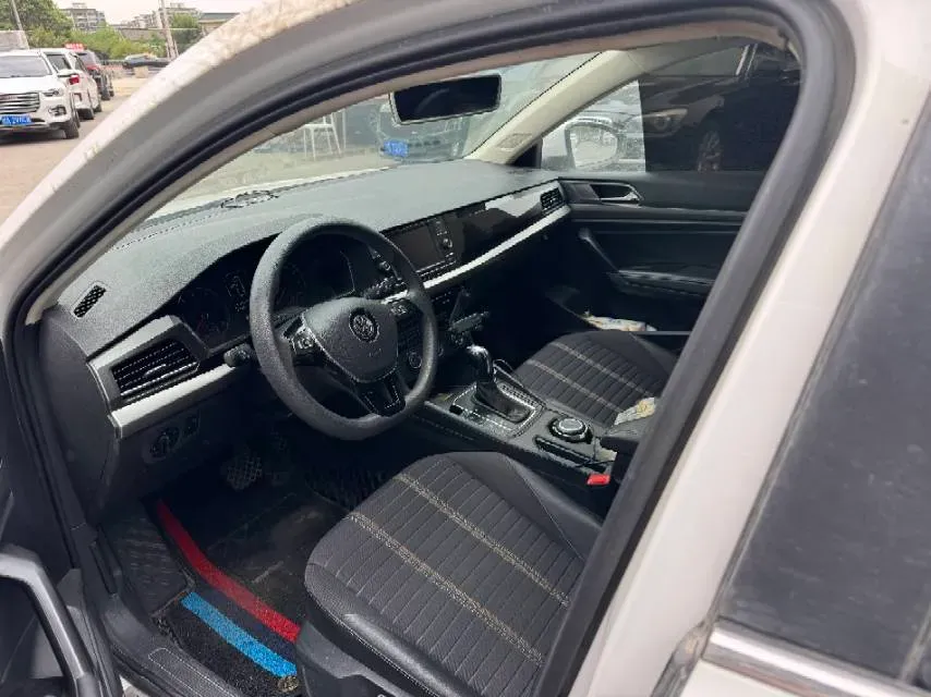 2018 Skoda Karoq 1.4T 150HP L4 7DCT,autocango,china used car exporter,china ev exporter,chinese used car exporter,chinese used ev exporter