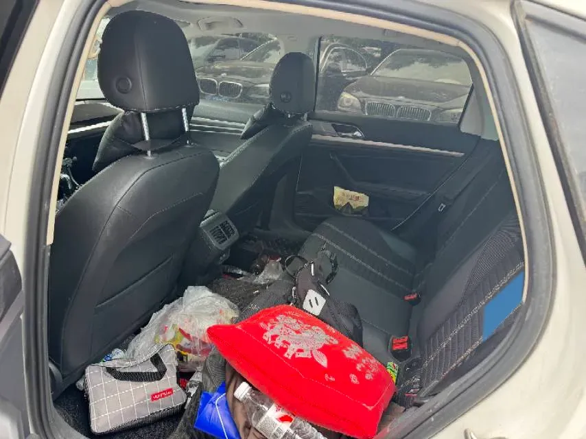 2018 Skoda Karoq 1.4T 150HP L4 7DCT,autocango,china used car exporter,china ev exporter,chinese used car exporter,chinese used ev exporter