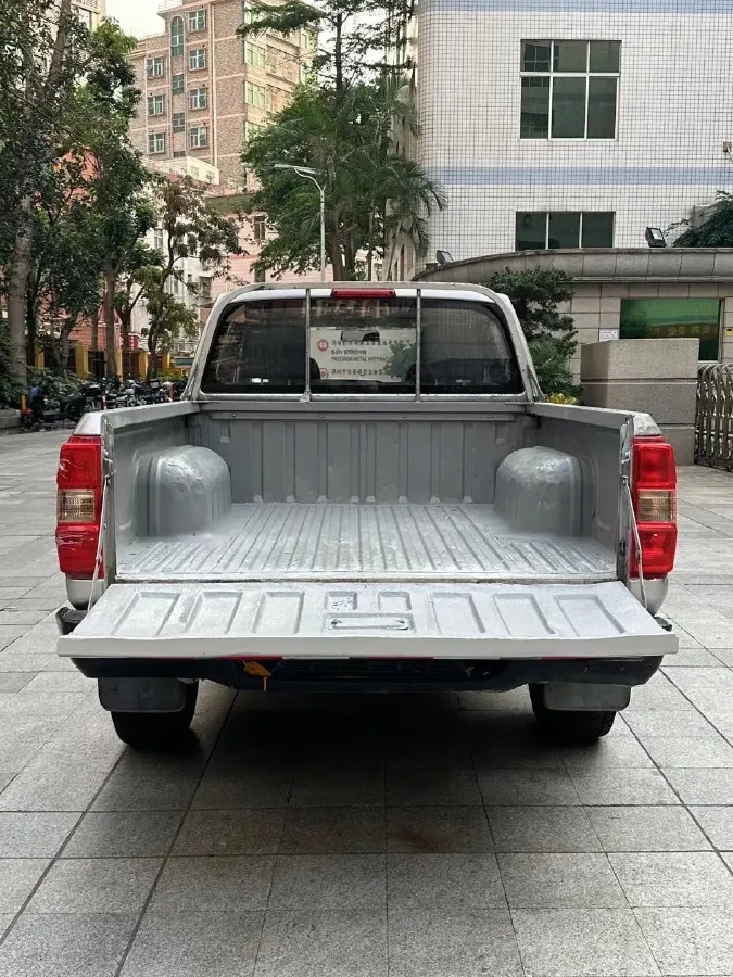 2018 Dongfeng RuiQi 2.4L 139HP L4 5MT,autocango,china used car exporter,china ev exporter,chinese used car exporter,chinese used ev exporter