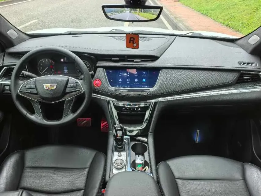 2020 Cadillac XT5 2.0T 237HP L4 9AT,autocango,china used car exporter,china ev exporter,chinese used car exporter,chinese used ev exporter