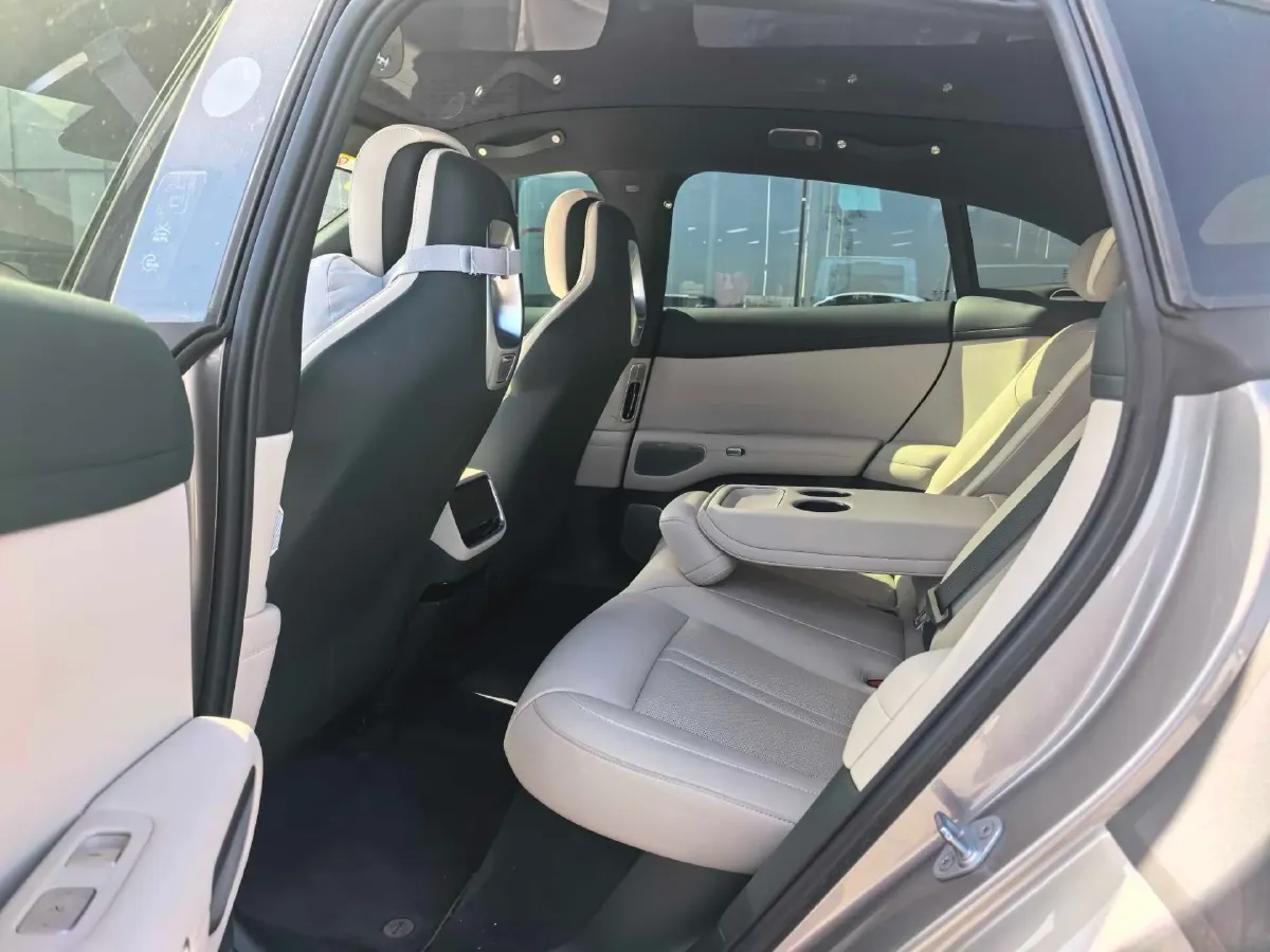 2025 MI YU7 BEV 96.3KWH,autocango,china used car exporter,china ev exporter,chinese used car exporter,chinese used ev exporter