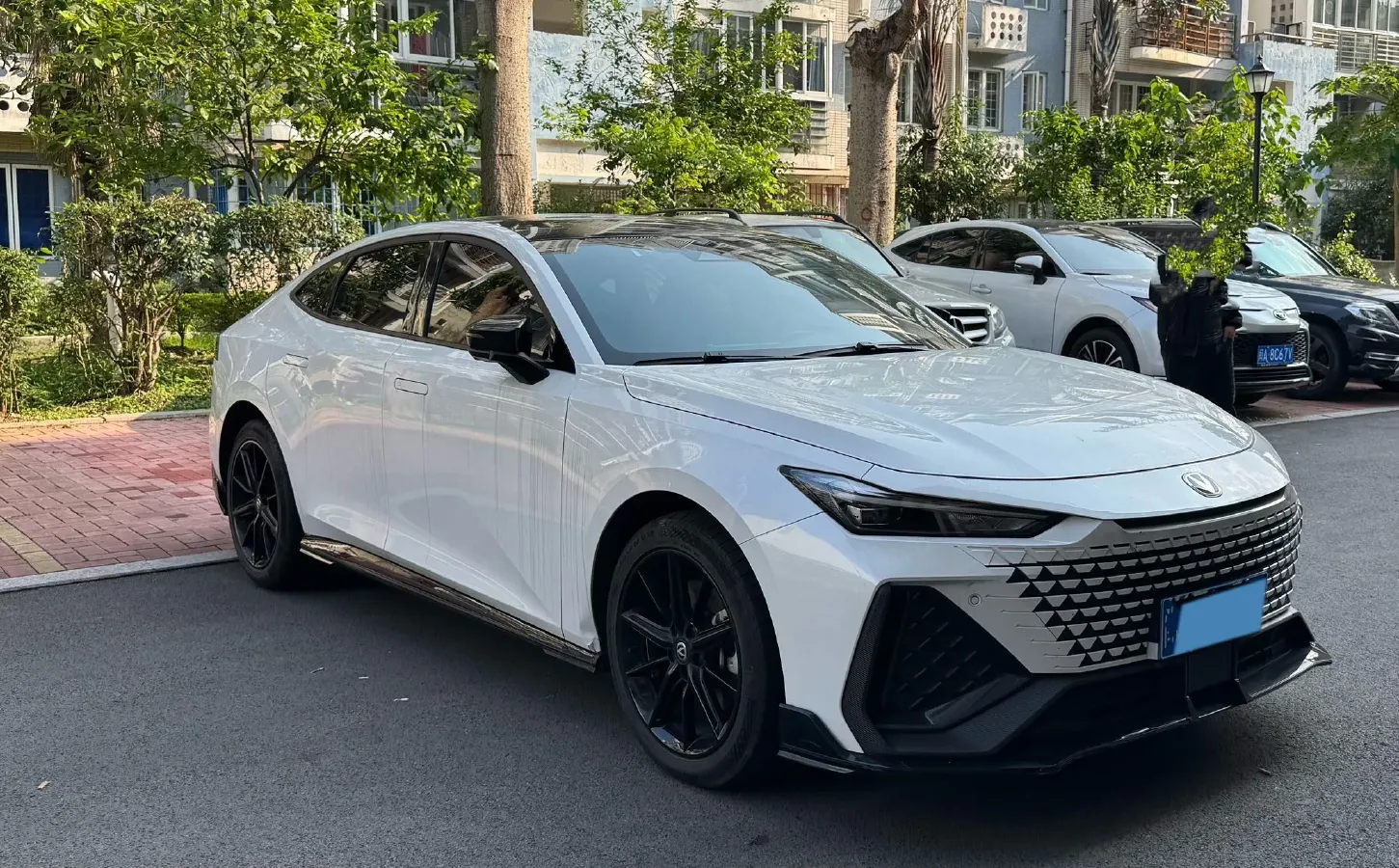 2023 ChangAn UNI-V 2.0T 233HP L4 8AT,autocango,china used car exporter,china ev exporter,chinese used car exporter,chinese used ev exporter