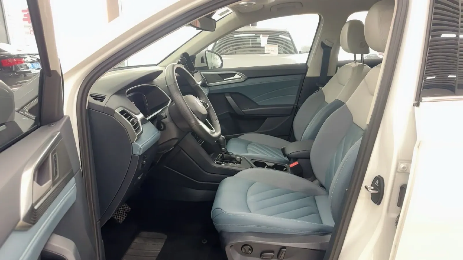 2023 Volkswagen Tharu 1.5T 160HP L4 7DCT,autocango,china used car exporter,china ev exporter,chinese used car exporter,chinese used ev exporter