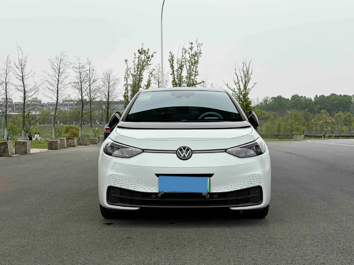 2025 Volkswagen ID.3 BEV 52.8KWH,autocango,china used car exporter,china ev exporter,chinese used car exporter,chinese used ev exporter