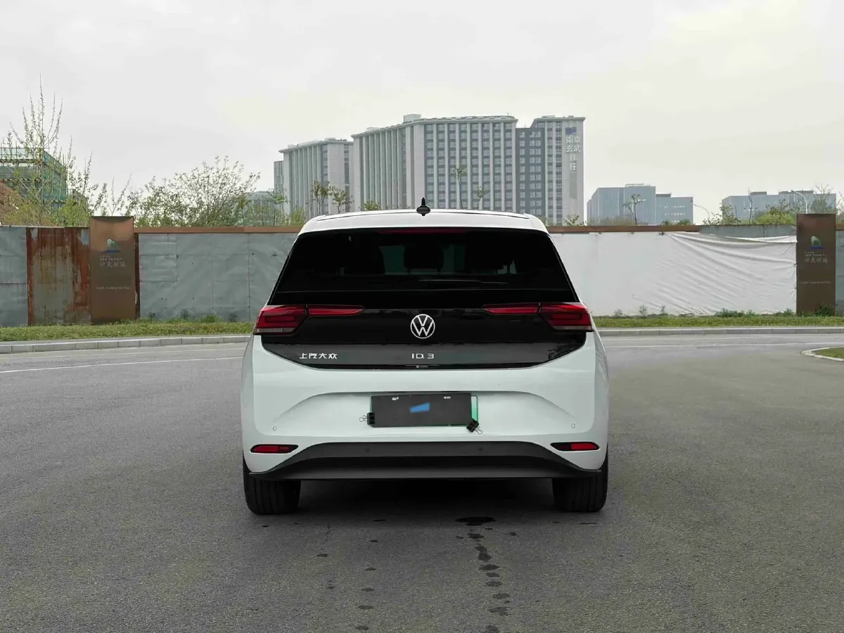 2025 Volkswagen ID.3 BEV 52.8KWH,autocango,china used car exporter,china ev exporter,chinese used car exporter,chinese used ev exporter