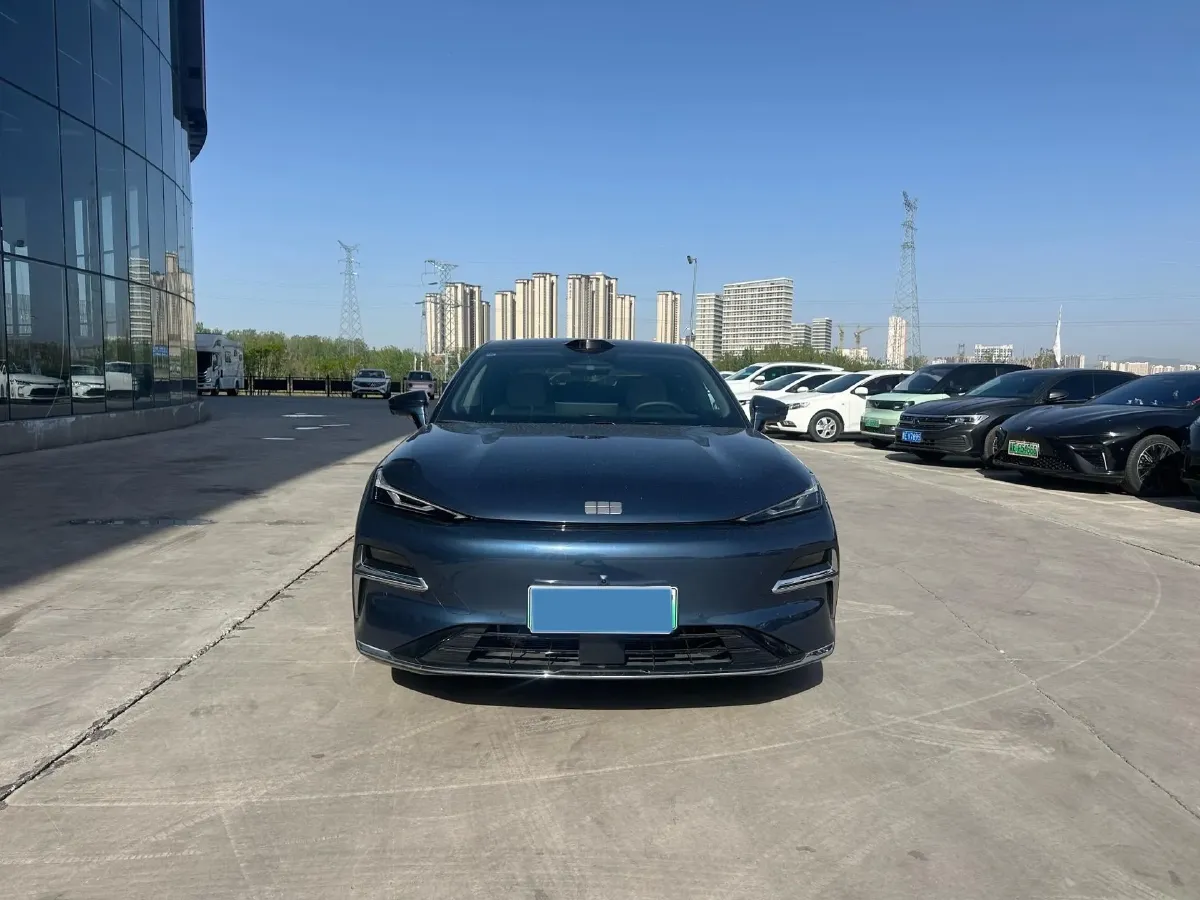 2025 Geely Galaxy Starshine 8 1.5T 163HP L4 3DHT PHEV 27.69KWH,autocango,china used car exporter,china ev exporter,chinese used car exporter,chinese used ev exporter
