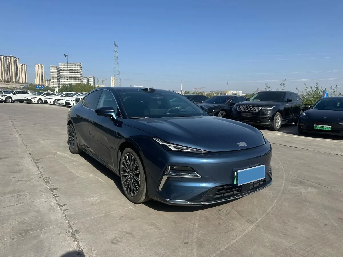 2025 Geely Galaxy Starshine 8 1.5T 163HP L4 3DHT PHEV 27.69KWH,autocango,china used car exporter,china ev exporter,chinese used car exporter,chinese used ev exporter
