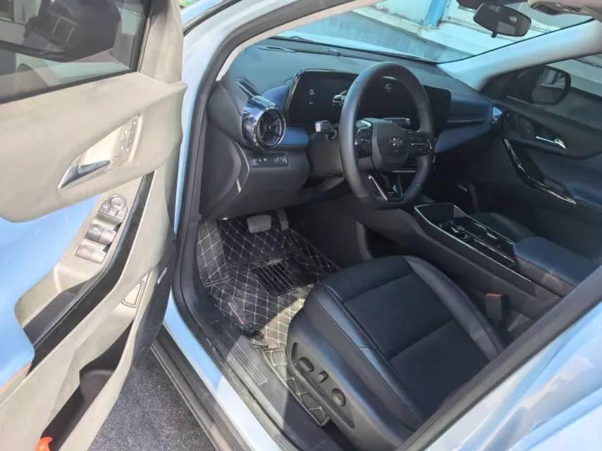 2024 Chevrolet EquinoxPlus 1.5T 180HP L4 2DHT PHEV 16.5KWH,autocango,china used car exporter,china ev exporter,chinese used car exporter,chinese used ev exporter