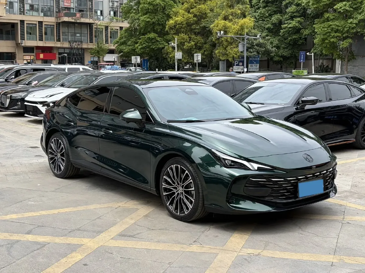 2025 MG 7 2.0T 261HP L4 9AT,autocango,china used car exporter,china ev exporter,chinese used car exporter,chinese used ev exporter