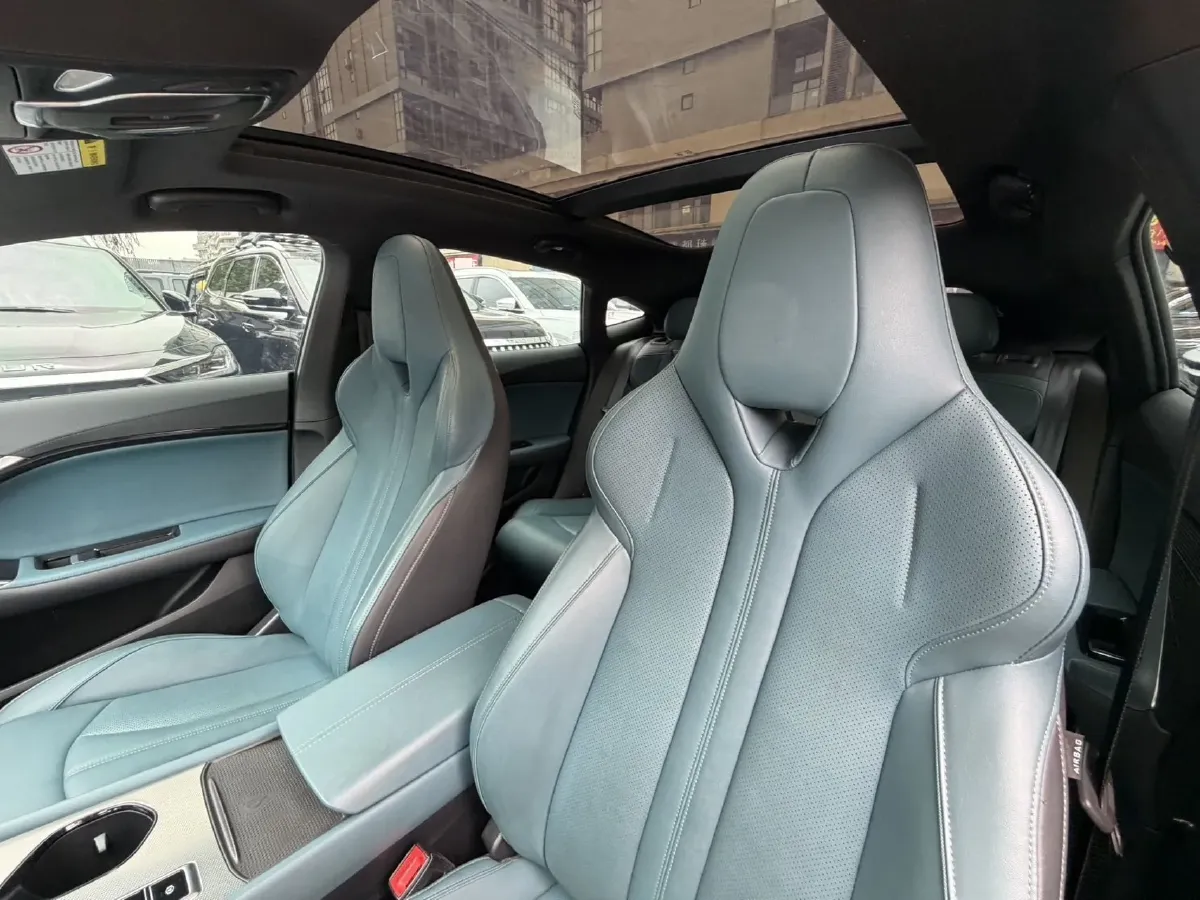 2025 MG 7 2.0T 261HP L4 9AT,autocango,china used car exporter,china ev exporter,chinese used car exporter,chinese used ev exporter