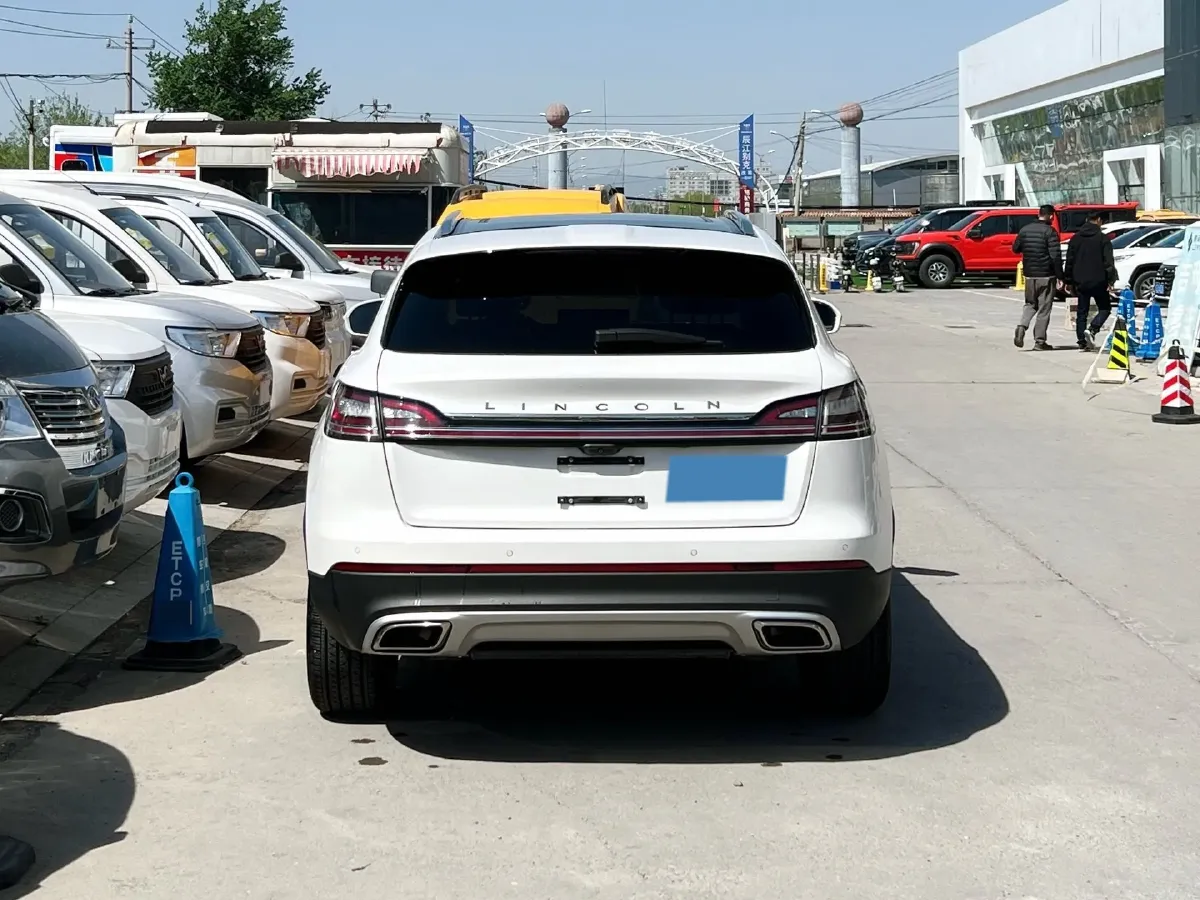 2021 Lincoln Nautilus 2.0T 245HP L4 8AT,autocango,china used car exporter,china ev exporter,chinese used car exporter,chinese used ev exporter