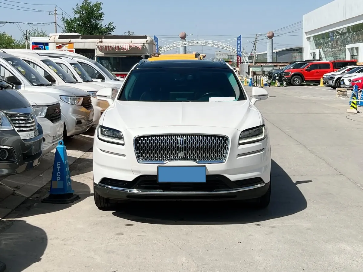 2021 Lincoln Nautilus 2.0T 245HP L4 8AT,autocango,china used car exporter,china ev exporter,chinese used car exporter,chinese used ev exporter