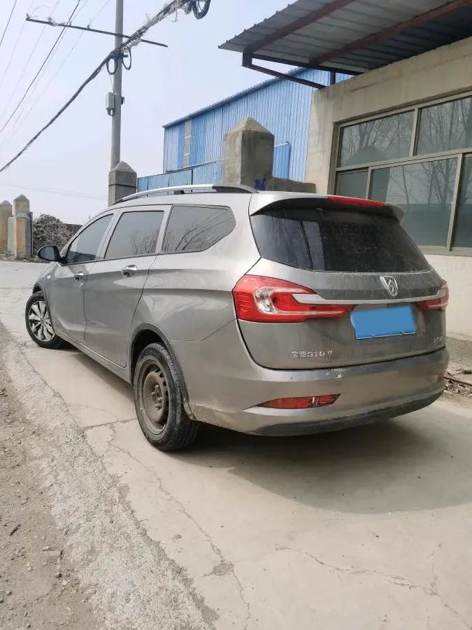 2017 BaoJun 310 1.5L 112HP L4 6MT,autocango,china used car exporter,china ev exporter,chinese used car exporter,chinese used ev exporter