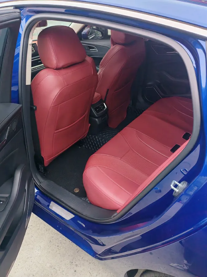 2022 HongQi H5 1.5T 169HP L4 7DCT,autocango,china used car exporter,china ev exporter,chinese used car exporter,chinese used ev exporter