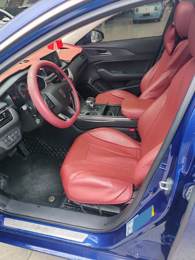 2022 HongQi H5 1.5T 169HP L4 7DCT,autocango,china used car exporter,china ev exporter,chinese used car exporter,chinese used ev exporter