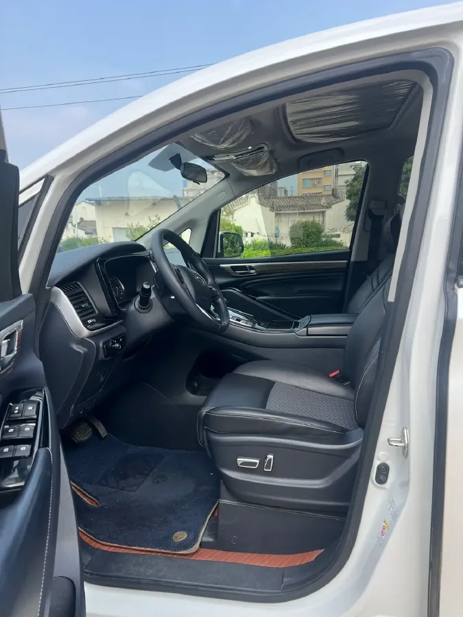 2023 GAC Trumpchi M8 2.0T 252HP L4 8AT,autocango,china used car exporter,china ev exporter,chinese used car exporter,chinese used ev exporter