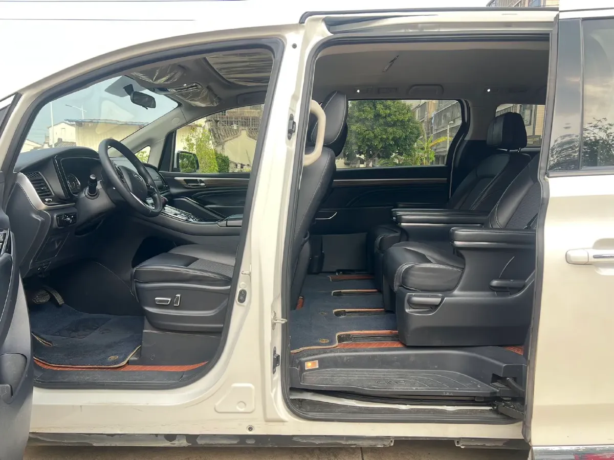 2023 GAC Trumpchi M8 2.0T 252HP L4 8AT,autocango,china used car exporter,china ev exporter,chinese used car exporter,chinese used ev exporter