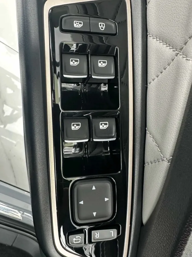 2023 Jetta VS7 1.4T 150HP L4 6AT,autocango,china used car exporter,china ev exporter,chinese used car exporter,chinese used ev exporter